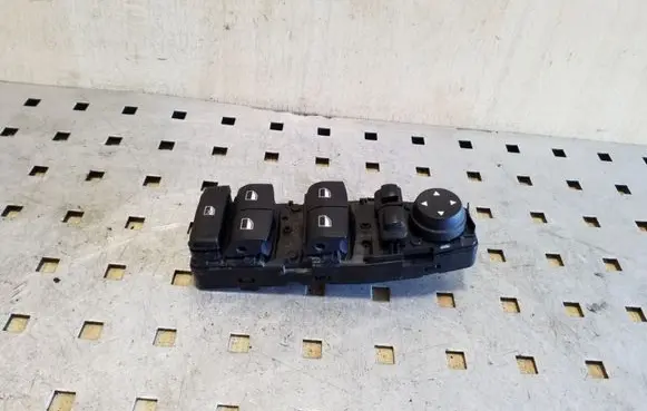 BMW 5 F10 F11 Electric window control switch 924195501