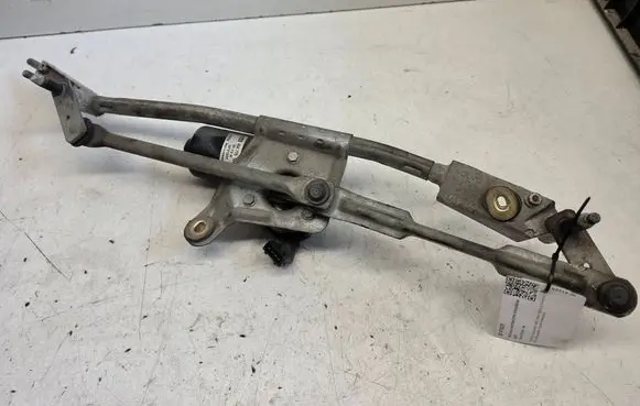Volvo V70 Front wiper linkage and motor 09151848