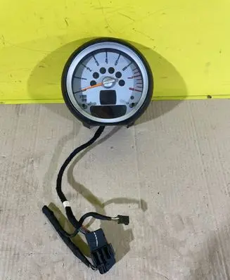 Mini One - Cooper Clubman R55 Tachometer 118KM