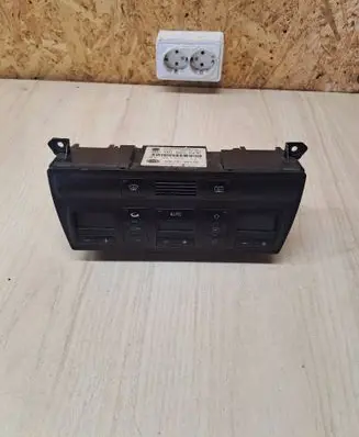 Audi A6 S6 C5 4B Climate control unit D550000 5HB00760400 4B0820043F