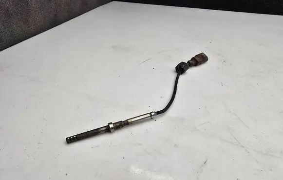 Volkswagen Crafter Exhaust gas temperature sensor 070906088AA