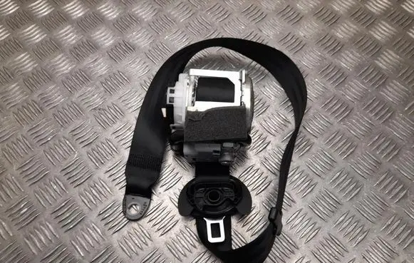 Audi A6 S6 C8 4K Front seatbelt 4K8857705