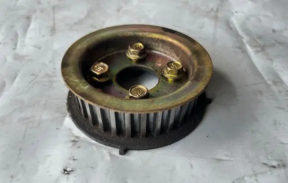 Toyota Land Cruiser (J120) Fuel pump gear (pulley)