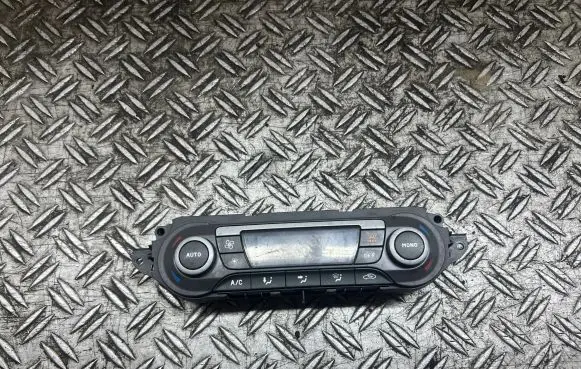 Ford Focus Climate control unit 7M5T18C612AC