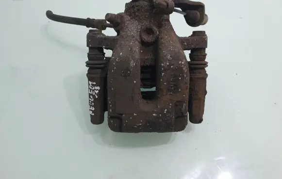 Peugeot 2008 I Rear brake caliper