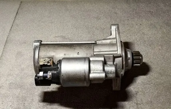 Volkswagen PASSAT B8 Starter motor 02E911024M 21062017 0001179526