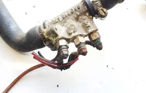 Audi 80 90 S2 B4 Engine coolant pipe/hose 8a0019497
