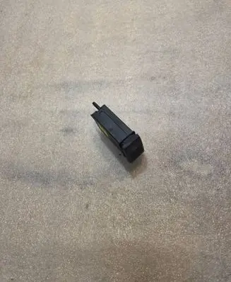 Audi A8 S8 D2 4D Windscreen/window heater switch 4D0941503