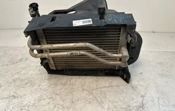 BMW X5 E70 Engine oil radiator 7585286