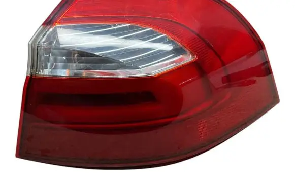 KIA Rio Rear/tail lights 924021W2