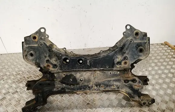Toyota RAV 4 (XA30) Front subframe