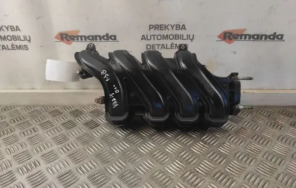 Toyota Yaris Intake manifold 1710121020
