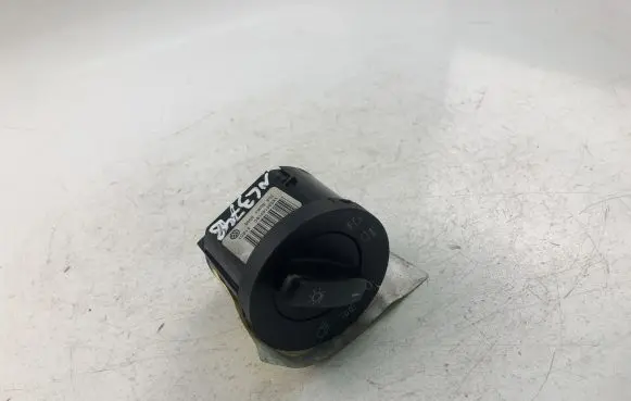 Volkswagen Golf VI Light switch 1K0941431BD