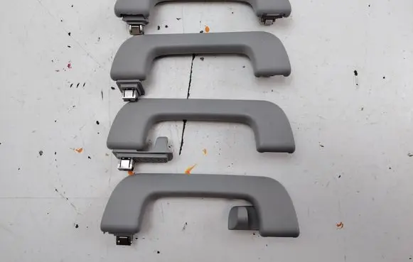 Audi A4 S4 B9 8W A set of handles for the ceiling 8W0857607