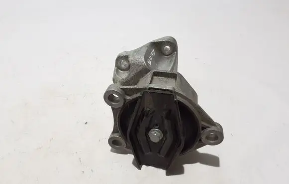 Volvo XC40 Engine mount bracket 31686308