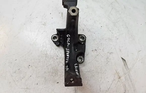 Volkswagen Golf Sportsvan EGR valve cooler bracket 04L131425
