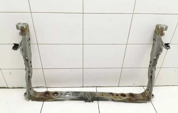 Toyota Auris E180 Radiator support slam panel