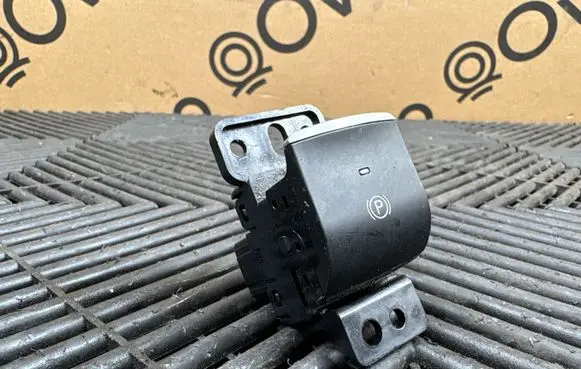 Alfa Romeo Stelvio Hand parking brake switch 01561182110