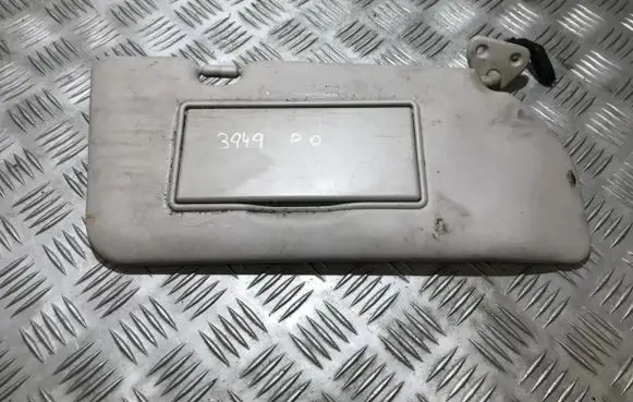 Nissan Almera Tino Sun visor