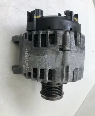 Volkswagen Tiguan Allspace Generator/alternator 04L903021D