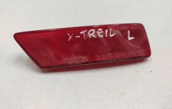 Nissan X-Trail T30 Rear tail light reflector