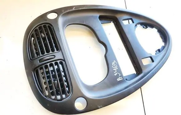 Citroen Xsara Picasso Dash center air vent grill 9631315877