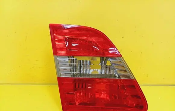 Mercedes-Benz B W245 Tailgate rear/tail lights A169820