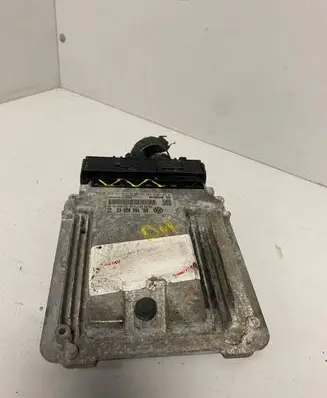 Volkswagen Scirocco Engine control unit/module 03L906022KD 03L906022G 0281015335