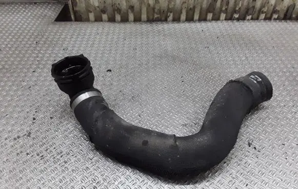 Audi A6 S6 C6 4F Engine coolant pipe/hose