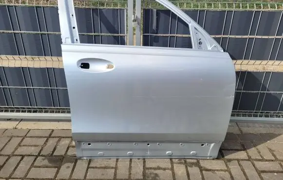 Mercedes-Benz GLB x247 Front door