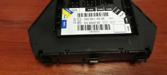 Mercedes-Benz S W220 Seat control module 2208214958