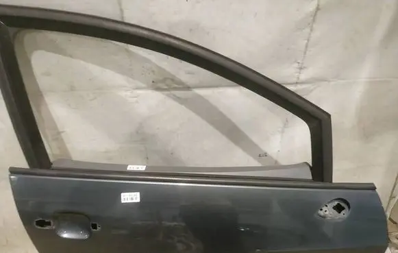 Seat Ibiza IV (6J,6P) Front door glass trim molding