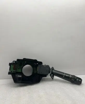 Volvo XC70 Wiper turn signal indicator stalk/switch 30658656 03W28A