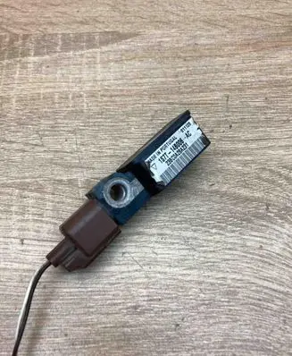 Ford Mondeo Mk III Airbag deployment crash/impact sensor 1S7T14B006AC WithPlug