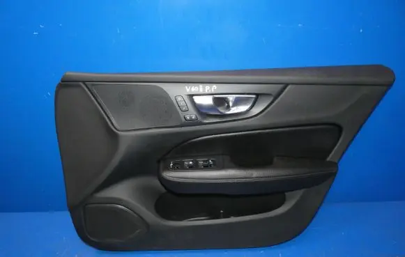 Volvo V60 Front door card panel trim 