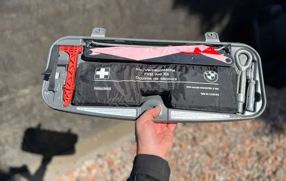 BMW 7 F01 F02 F03 F04 Tool box 6784442