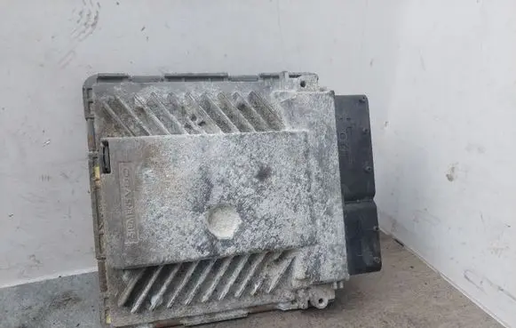 Volkswagen PASSAT B6 Engine control unit/module 03G906018CR