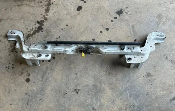 Fiat Fiorino Top upper radiator support slam panel