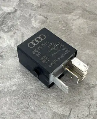 Audi A6 S6 C7 4G Other relay 4H0951253C 23374A100130180