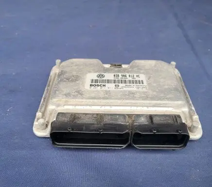 Skoda Octavia Mk2 (1Z) Engine control unit/module 038906012HC 0281011311