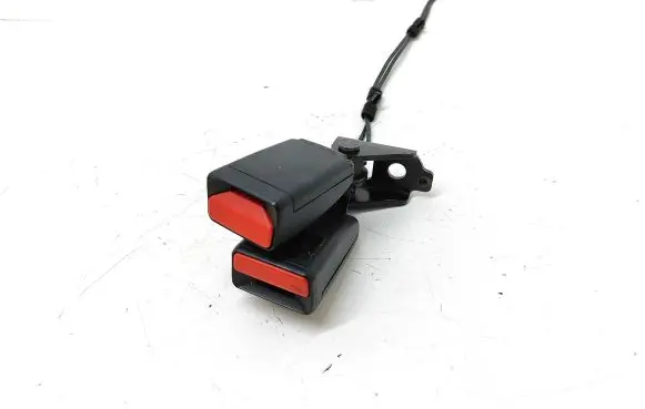 Peugeot 508 RXH Middle seatbelt buckle (rear) 12015AEU