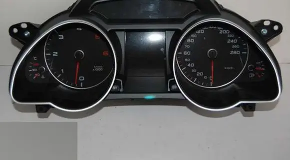 Audi A5 Speedometer (instrument cluster) 8T0920901A