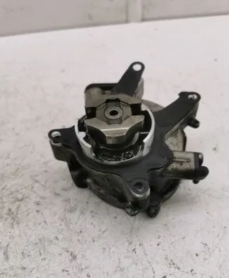 Opel Insignia A Vacuum pump 55581351