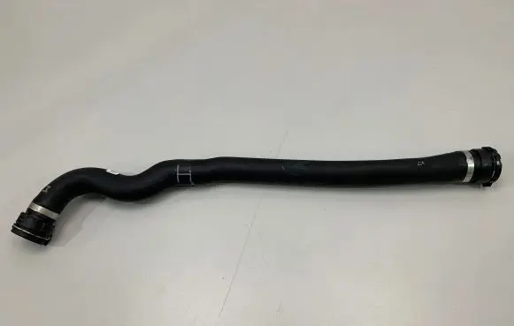 BMW 4 G22 G23 G24 G26 Engine coolant pipe/hose 8654822