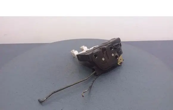 Hyundai Santa Fe Front door lock