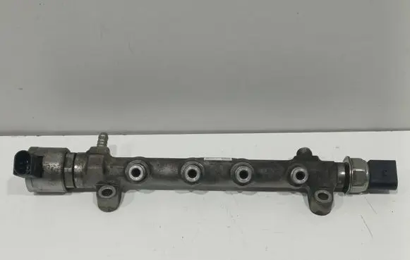 Volkswagen Passat Alltrack Fuel main line pipe 04L089G 030216 0098272