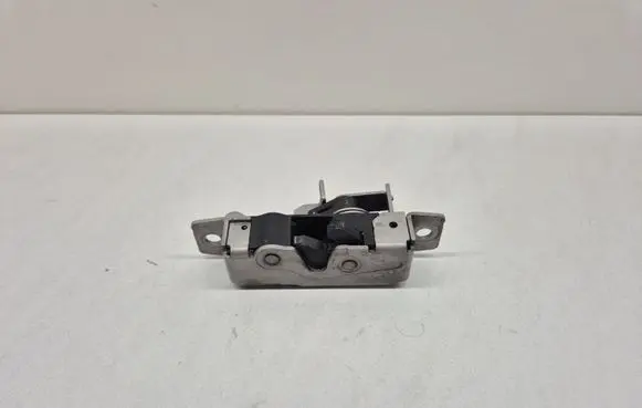 Mercedes-Benz Sprinter W907 W910 Sliding door lock A9067301535