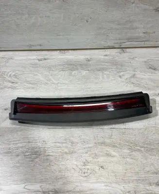 Tesla Model 3 Third/center stoplight 107740500G 1077405