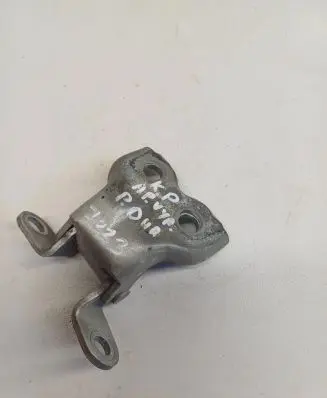Toyota Avensis T250 Front door lower hinge 