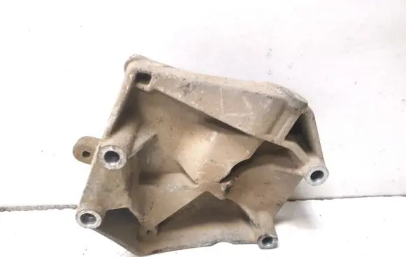 Opel Vectra C A/C compressor mount bracket 55210423